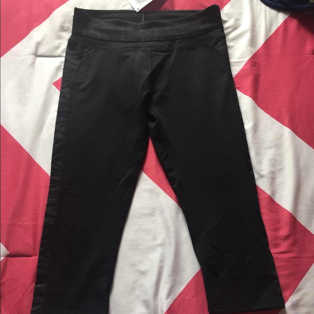 Fabletic Capri size small